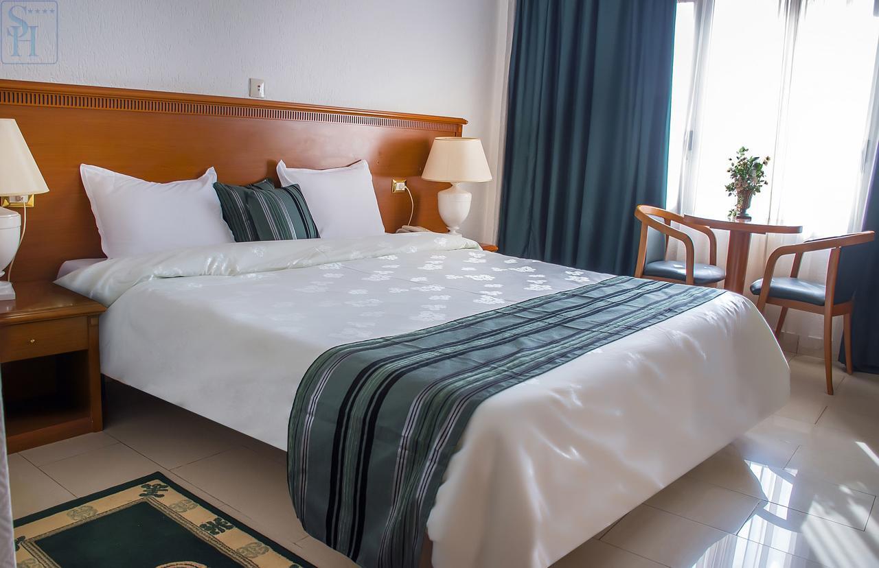 Hotel Splendid Ουαγκαντουγκού Εξωτερικό φωτογραφία