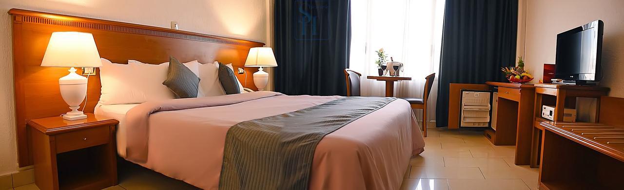 Hotel Splendid Ουαγκαντουγκού Εξωτερικό φωτογραφία