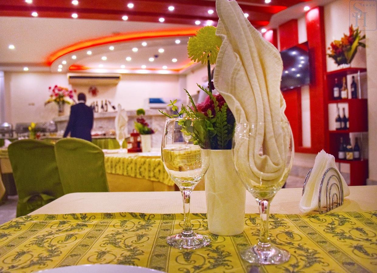 Hotel Splendid Ουαγκαντουγκού Εξωτερικό φωτογραφία